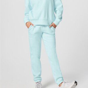 Fabletics Cozy Fleece Go-To Sweatpant